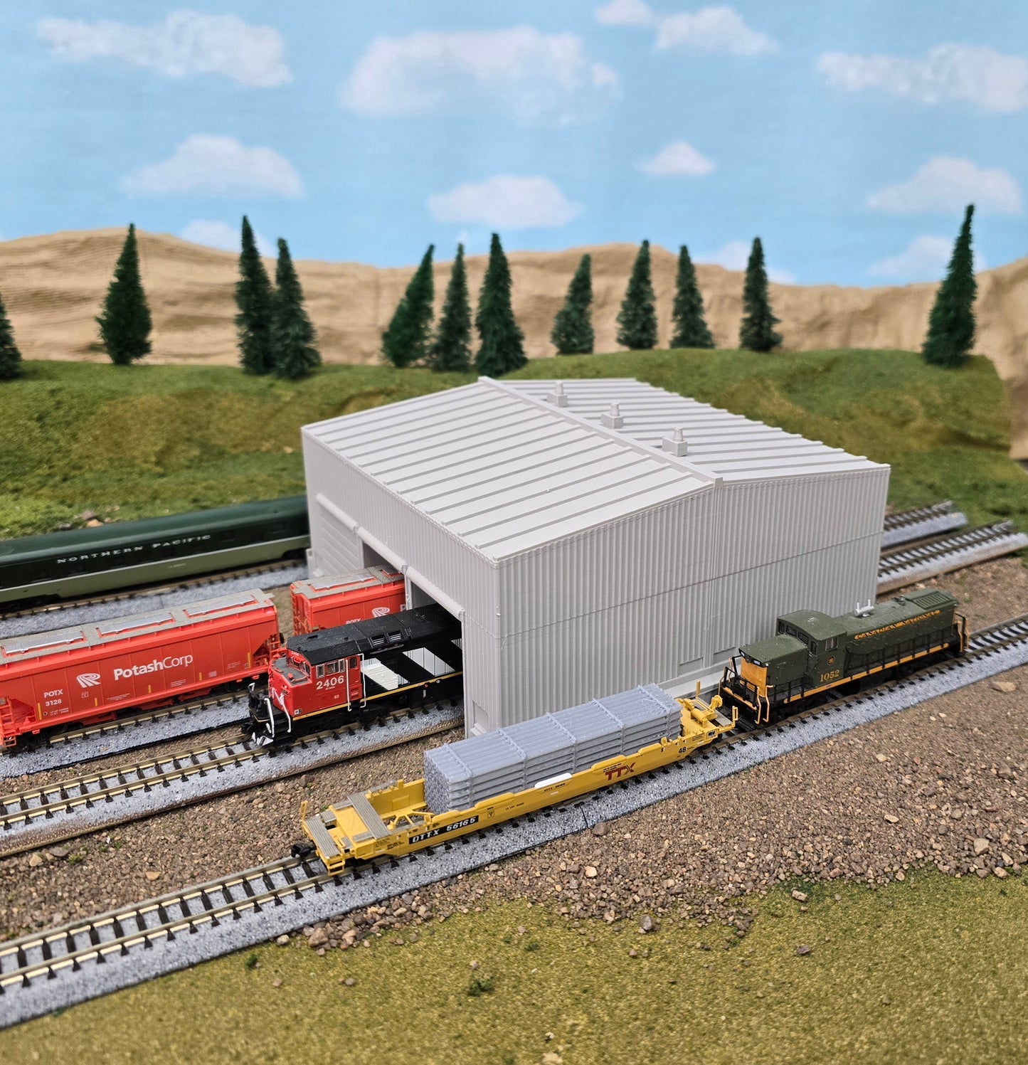 Z Scale 5 Bay Shed for Train Parking