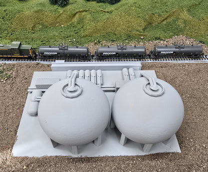 Z Scale LNG Tank Farm: Todays Global Fuel