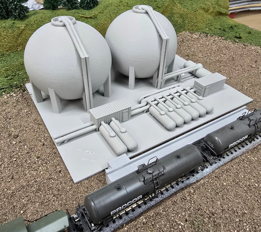 Z Scale LNG Tank Farm: Todays Global Fuel