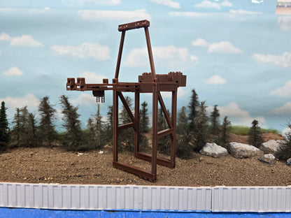 Z scale contaner crane for intermodal/ Port scenes: 4 Colors Available!
