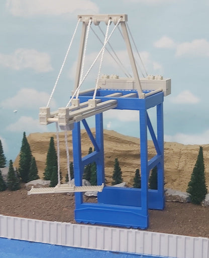 Z scale contaner crane for intermodal/ Port scenes: 4 Colors Available!